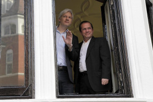 Julian Assange (left) and Ricardo Patiño (right) in the Ecuadorian Embassy in London. (Creative Commons)