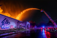 fire_photographers_greg_muhr_elks_water.png